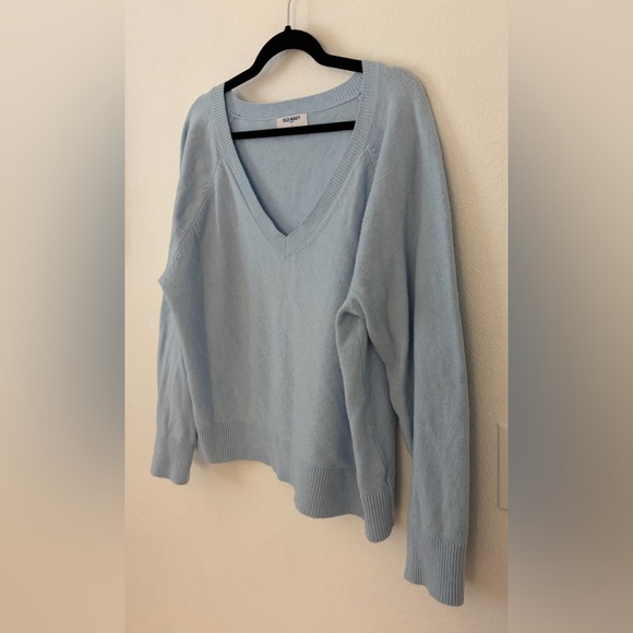 Old Navy Women's Light Blue V Neck Sweater SZ Large - Picture 3 of 5
